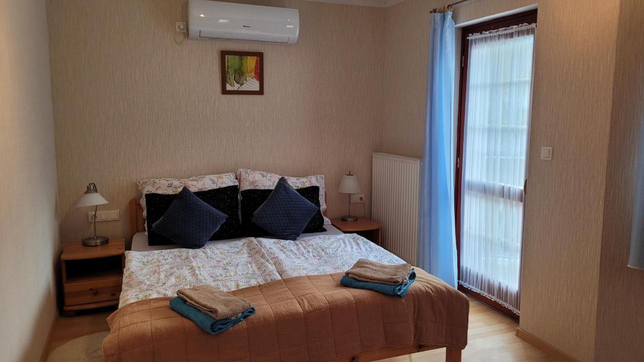 Zlata Praha Apartment *